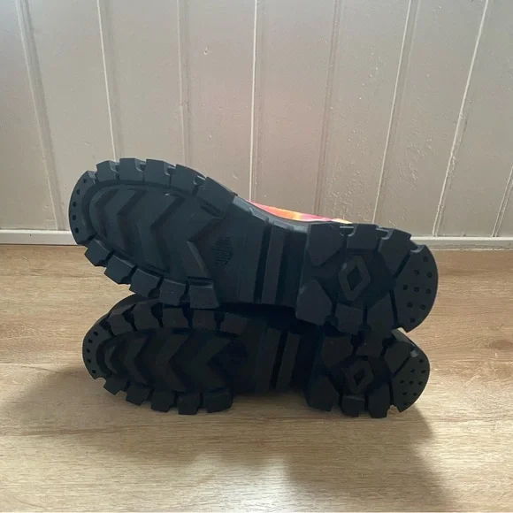 Palladium Revolt Hi TX Women’s 9 Black Sole Custom Tie Dye Festival Boots - Picture 7 of 10